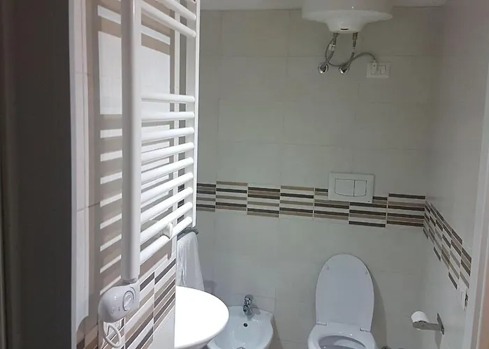 Guest house Arco Della Luna 3*